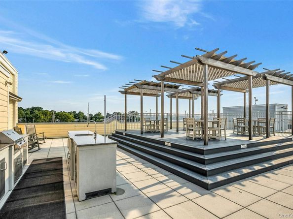 433 Main Street 203, Port Washington NY 11050