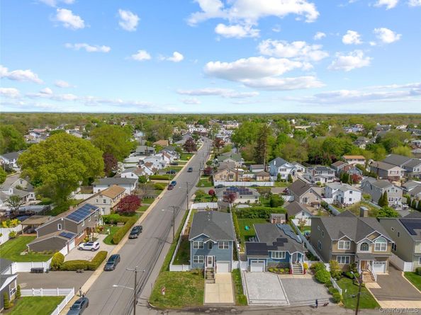 3875 South Street, Seaford NY 11783