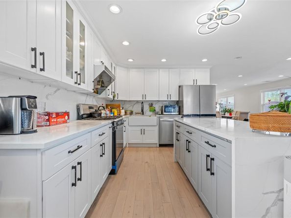 3875 South Street, Seaford NY 11783