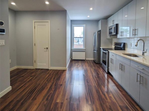 58-09 61 street, Maspeth NY 11379