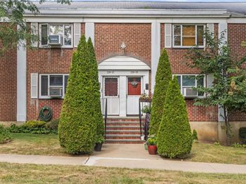 224-17 Manor Road