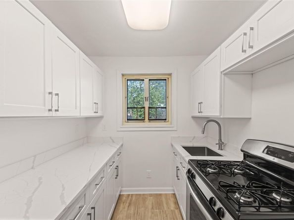 224-17 Manor Road LOWER, Queens Village NY 11427