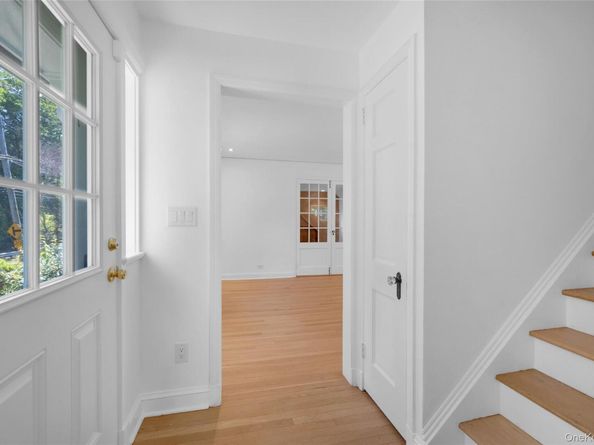 355 Sprain Road, Yonkers NY 10710