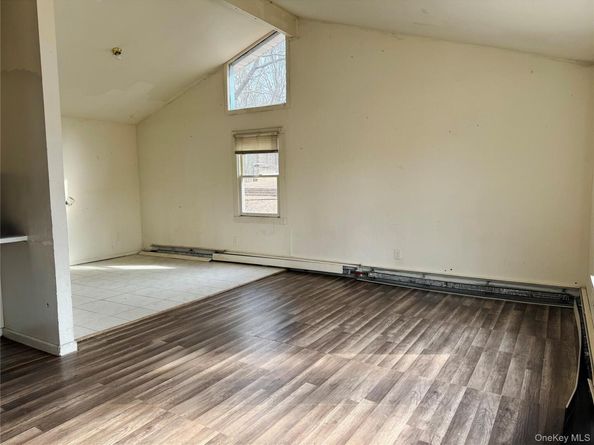 53 W Yaphank Road, Medford NY 11763