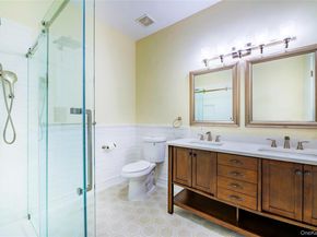 521 Highland Court 521, Moriches NY 11955