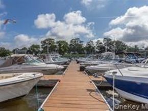 521 Highland Court 521, Moriches NY 11955