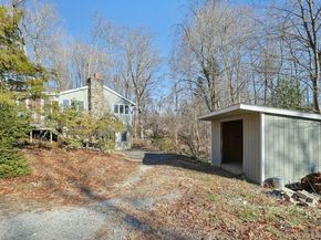 35 Mountain Trail, Croton-on-Hudson NY 10520