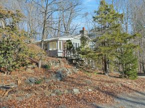 35 Mountain Trail, Croton-on-Hudson NY 10520