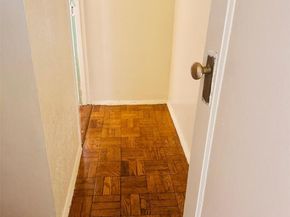 40 Metropolitan Oval 1C, Bronx NY 10462