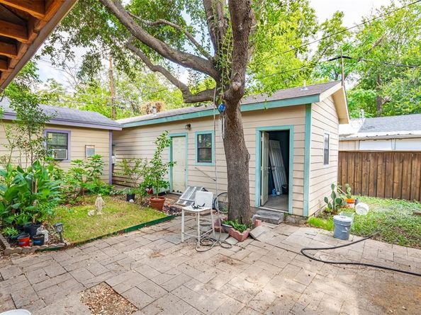 3912  Valentine Street , Fort Worth Texas 76107