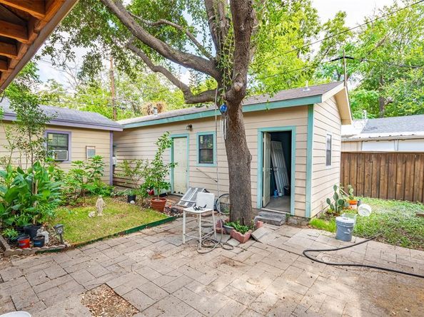 3912  Valentine Street , Fort Worth Texas 76107