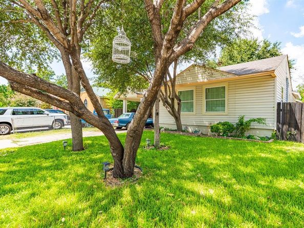 3912  Valentine Street , Fort Worth Texas 76107