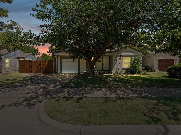 3420  Cloer Drive , Fort Worth Texas 76109