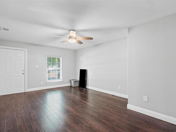 3420  Cloer Drive , Fort Worth Texas 76109