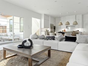 7526  Kenwell Street , Dallas Texas 75209