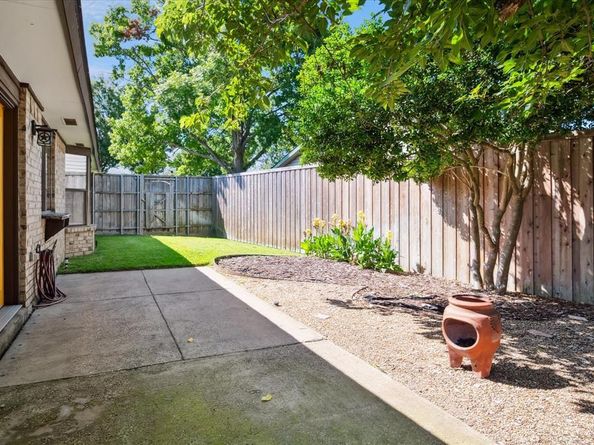 10939  Mccree Road , Dallas Texas 75238