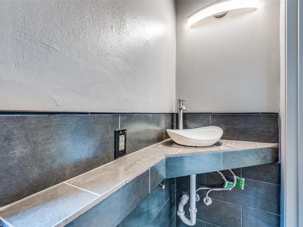 4239  Holland Avenue  E, Dallas Texas 75219
