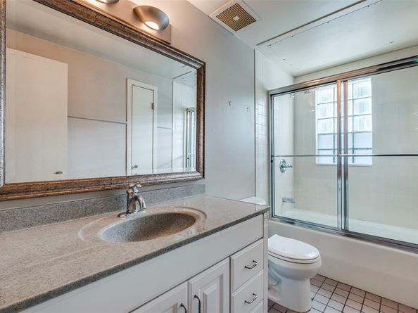 4239  Holland Avenue  E, Dallas Texas 75219