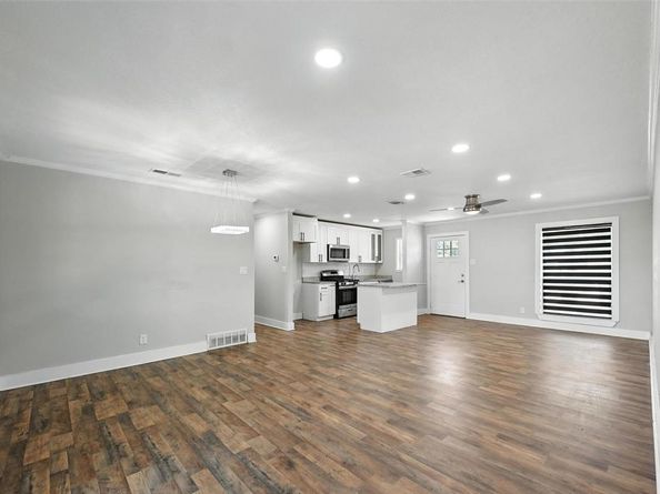 2713  14th Street , Plano Texas 75074