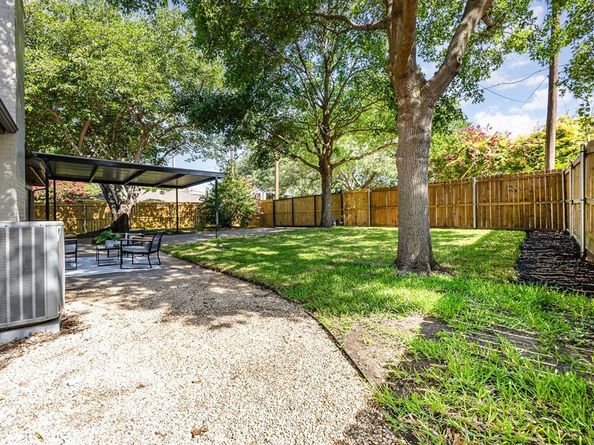 432  Pleasant Valley Lane , Richardson Texas 75080