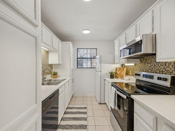 9600  Royal Lane  201, Dallas Texas 75243