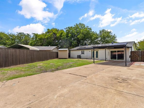 801  Quebec Drive , Garland Texas 75040