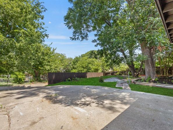 4123  Firewood Drive , Dallas Texas 75241