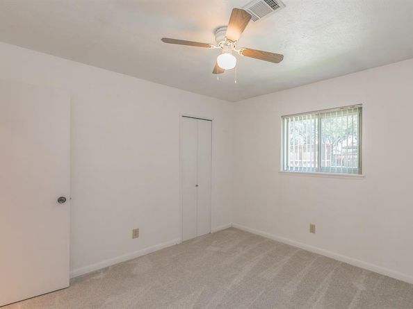 2106  Acer Court , Grand Prairie Texas 75052