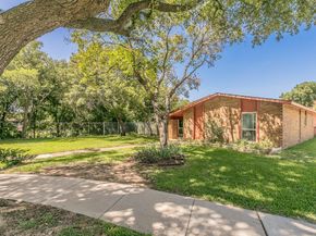 2106  Acer Court , Grand Prairie Texas 75052