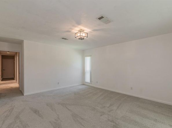 2106  Acer Court , Grand Prairie Texas 75052