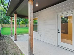 2227  Stoneman Street , Dallas Texas 75215