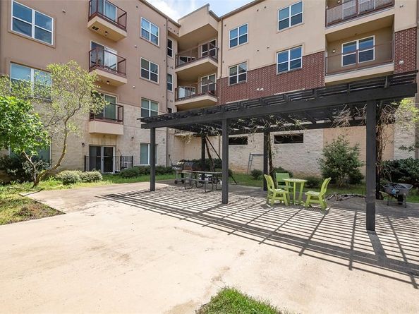 1100 W Trinity Mills Road  1014, Carrollton Texas 75006