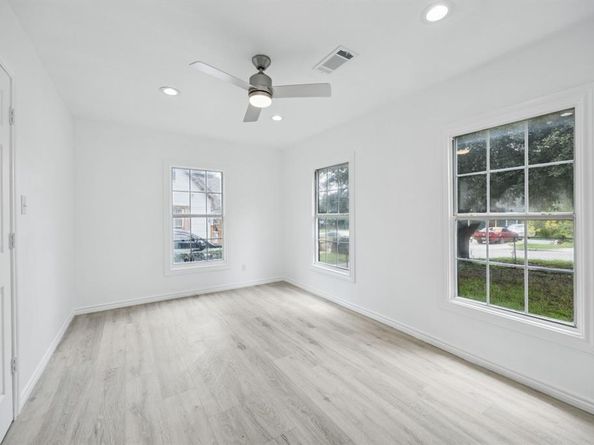 1559 E Ohio Avenue , Dallas Texas 75216
