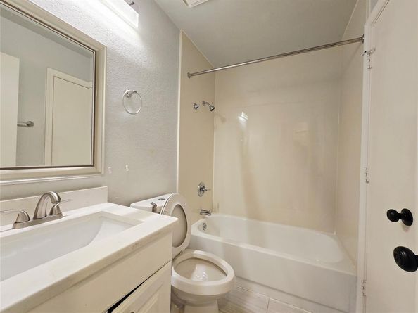 6016  Glenwood Drive , Arlington Texas 76017