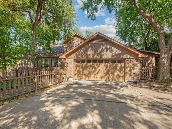 601  Carriage Trail , Rockwall Texas 75087