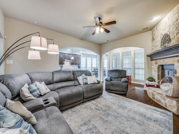2516  Wales Way , Lewisville Texas 75056