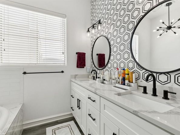 2100 N Fitzhugh Avenue  D, Dallas Texas 75204