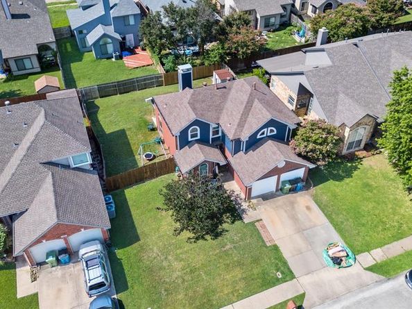 1222  Falling Water Drive , Lewisville Texas 75067