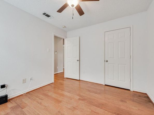 204  Wellington Road , Irving Texas 75063