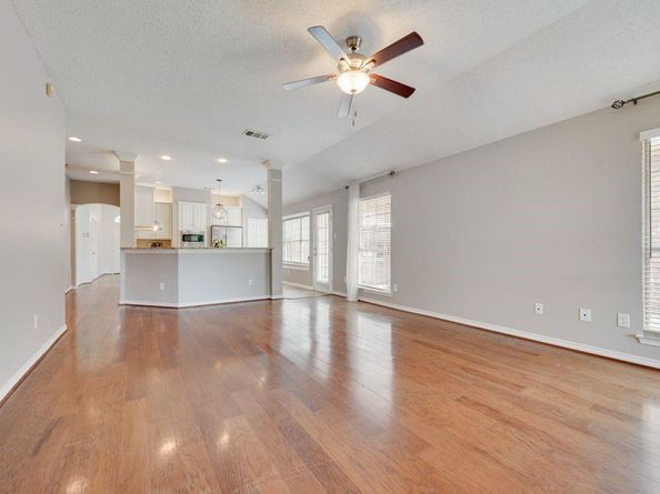 204  Wellington Road , Irving Texas 75063