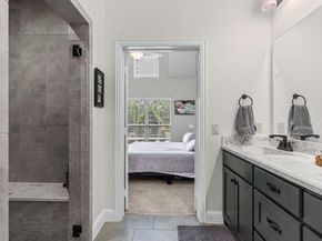 925  Birds Fort Trail , Arlington Texas 76005