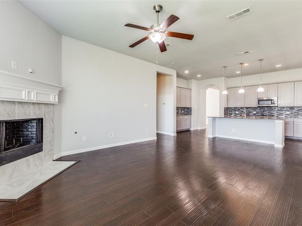 1929  Lake Front Trail , Garland Texas 75043