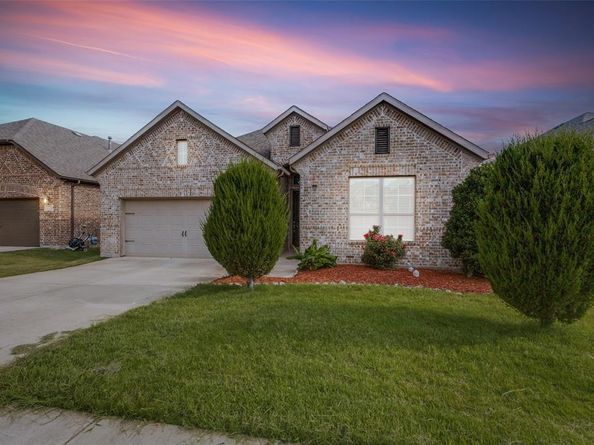 1929  Lake Front Trail , Garland Texas 75043