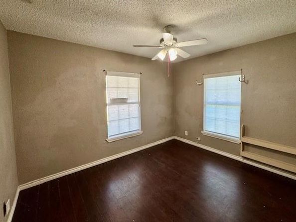 4900  Penrose Avenue , Fort Worth Texas 76116