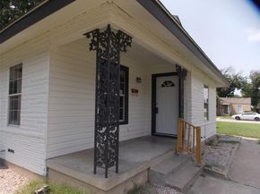 4900  Penrose Avenue , Fort Worth Texas 76116