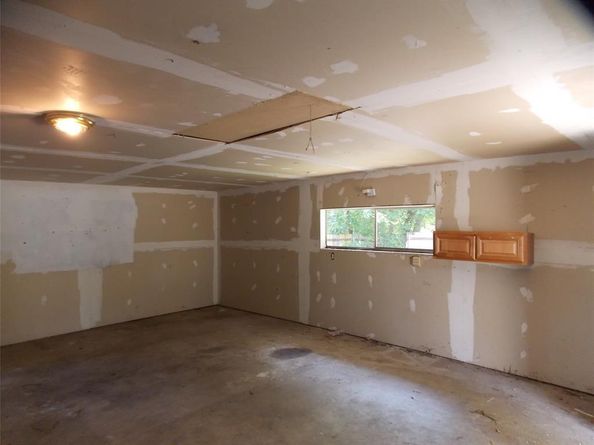 4900  Penrose Avenue , Fort Worth Texas 76116