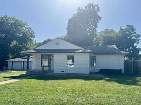4900  Penrose Avenue , Fort Worth Texas 76116