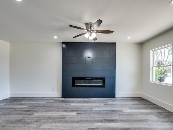 1802  3rd Street , Grand Prairie Texas 75051