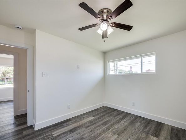 1802  3rd Street , Grand Prairie Texas 75051