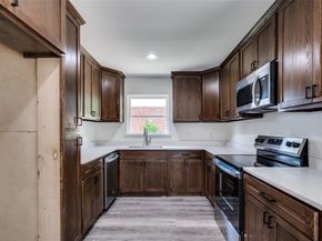 1802  3rd Street , Grand Prairie Texas 75051